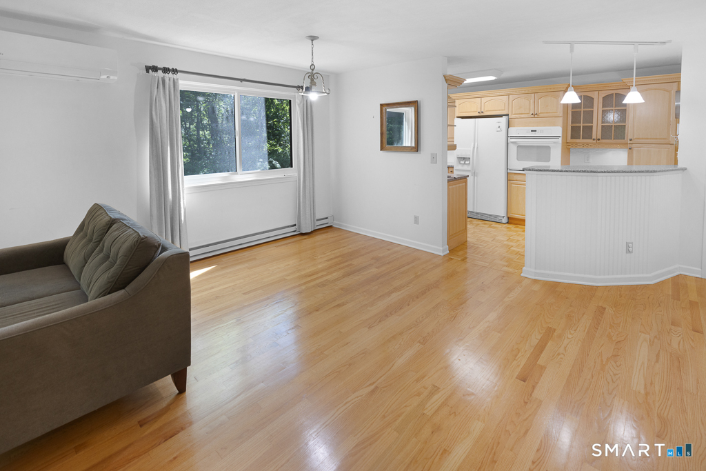91 Riverview Road, Unit 8C East Lyme, CT 06357 - Photo 4 of 35