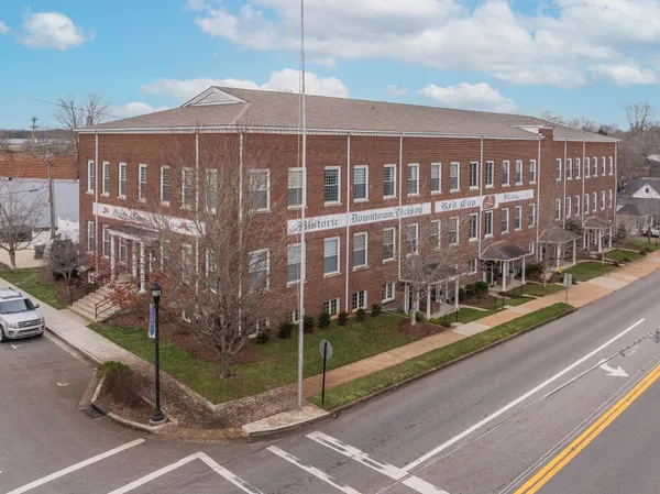 $699,900 | 202 West College Street, Unit 4, Dickson, TN 37055