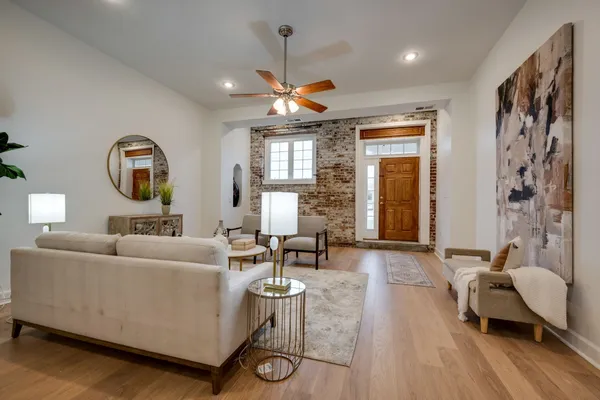 $699,900 | 202 West College Street, Unit 4, Dickson, TN 37055