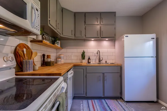 $247,000 | 2706 Bonanza Street, Lawrence, KS 66046