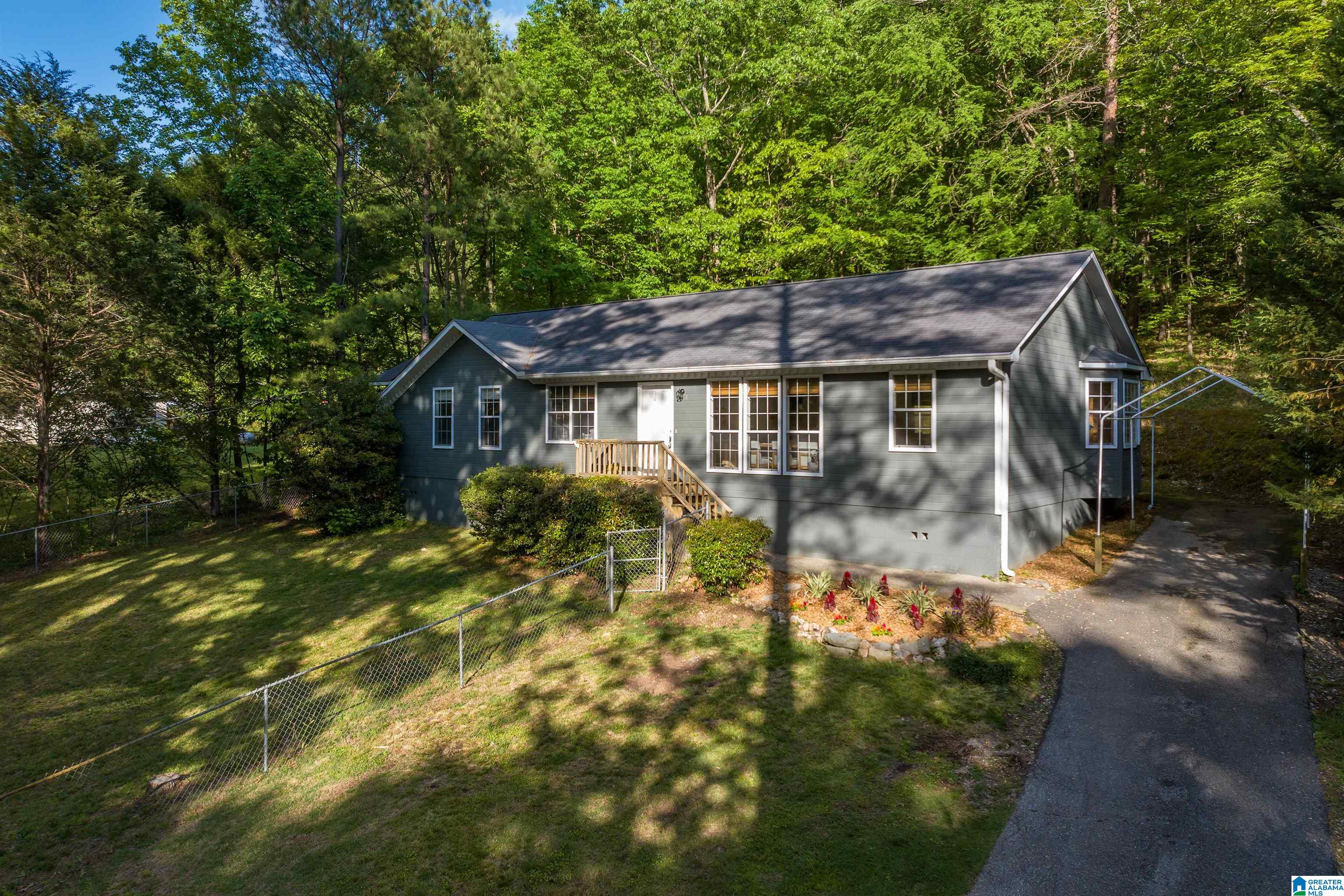 1606 Rex Lake Road Leeds, AL 35094 - Photo 3 of 27