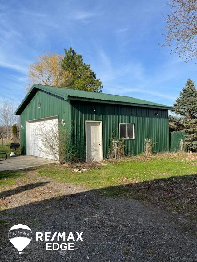 1052 West Wilson Road Clio, MI 48420 - Photo 2 of 3 50138645-f66b490a-7f0d-48c3-8861-2c75f08cf221.JPG