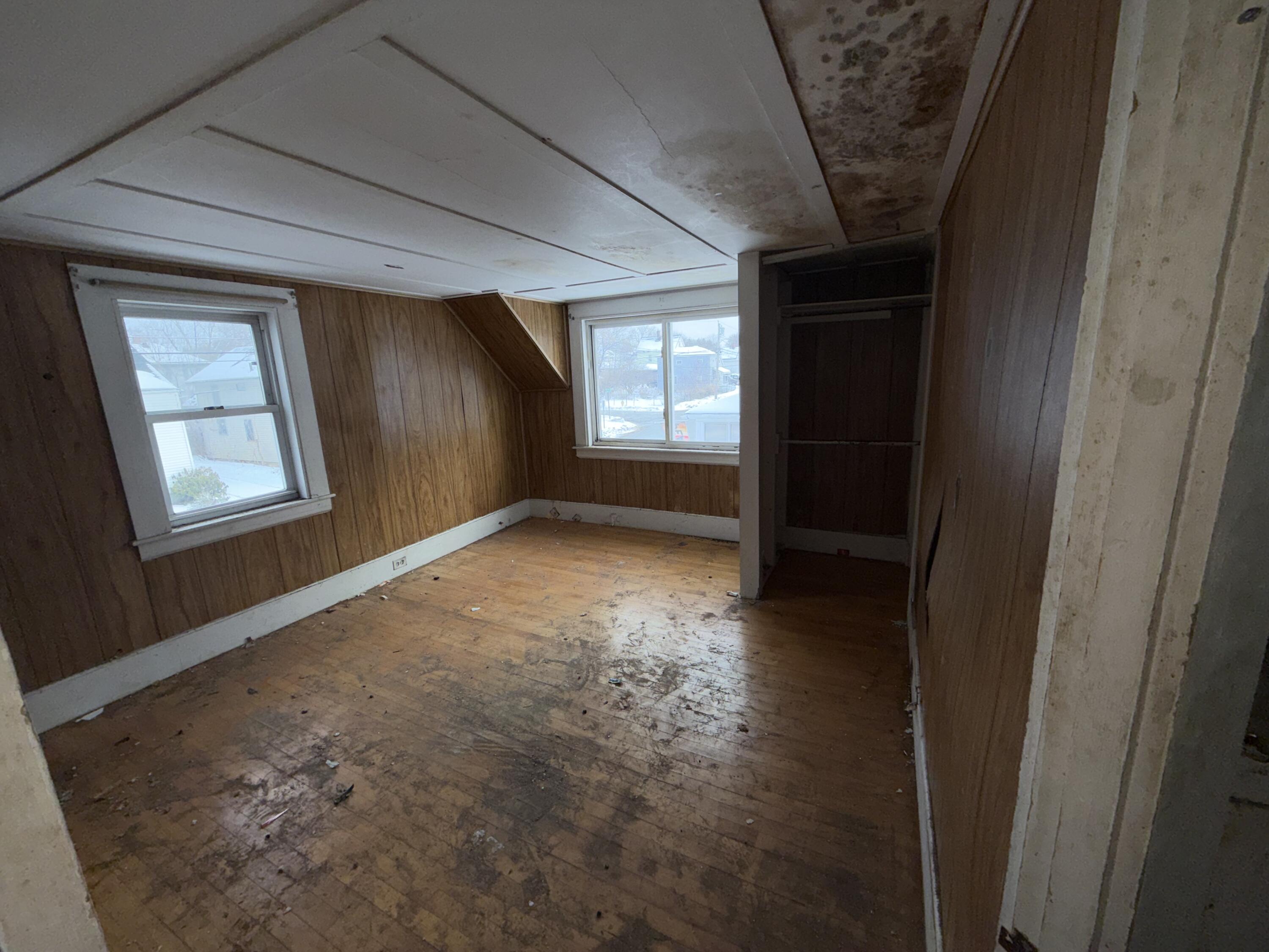 240 Grove Street Bangor, ME 04401 - Photo 9 of 14 IMG_7553