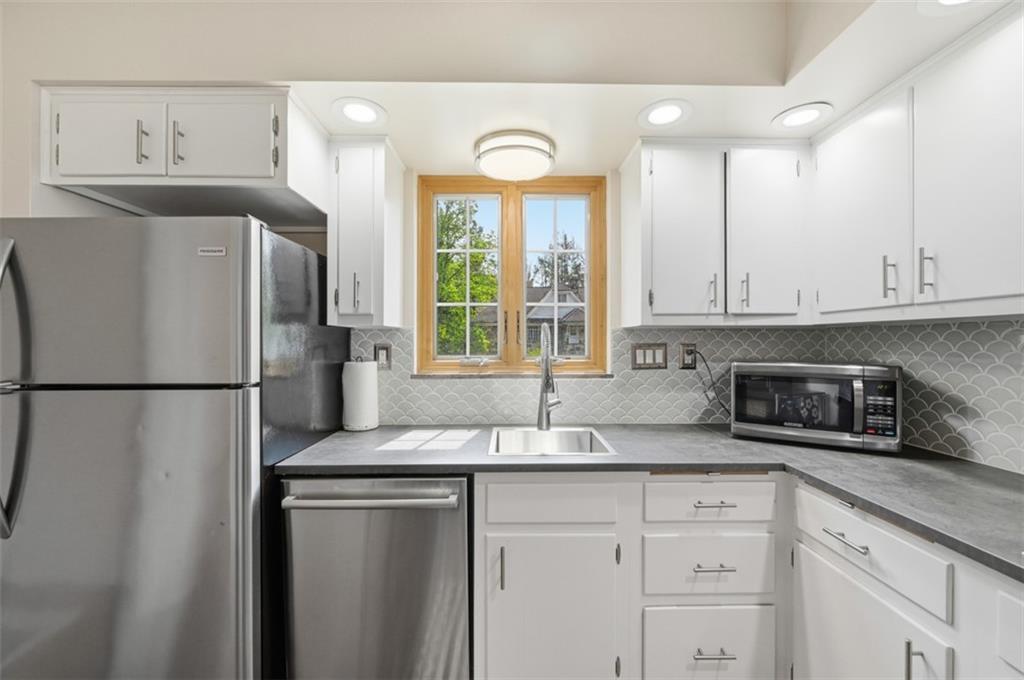 466 Beverly Road Pittsburgh, PA 15216 - Photo 11 of 50 Gallery Image 11