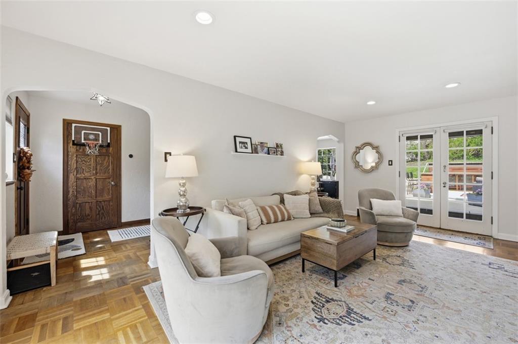 466 Beverly Road Pittsburgh, PA 15216 - Photo 23 of 50 Gallery Image 23