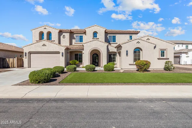 $1,974,000 | 3126 East Wildhorse Court, Gilbert, AZ 85297