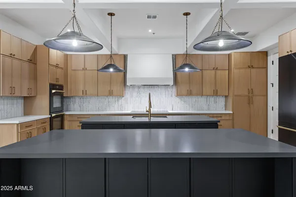 $1,720,000 | 3126 East Wildhorse Court, Gilbert, AZ 85297