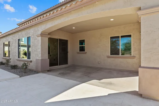 $1,974,000 | 3126 East Wildhorse Court, Gilbert, AZ 85297