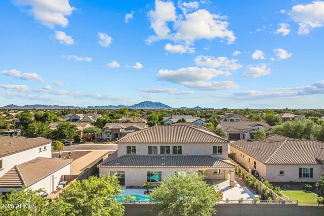 $1,974,000 | 3126 East Wildhorse Court, Gilbert, AZ 85297