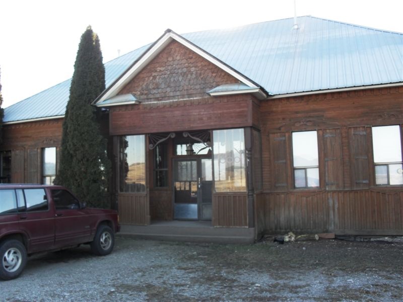 417-419 Orin-Rice Road Colville, WA 99114 - Photo 1 of 19