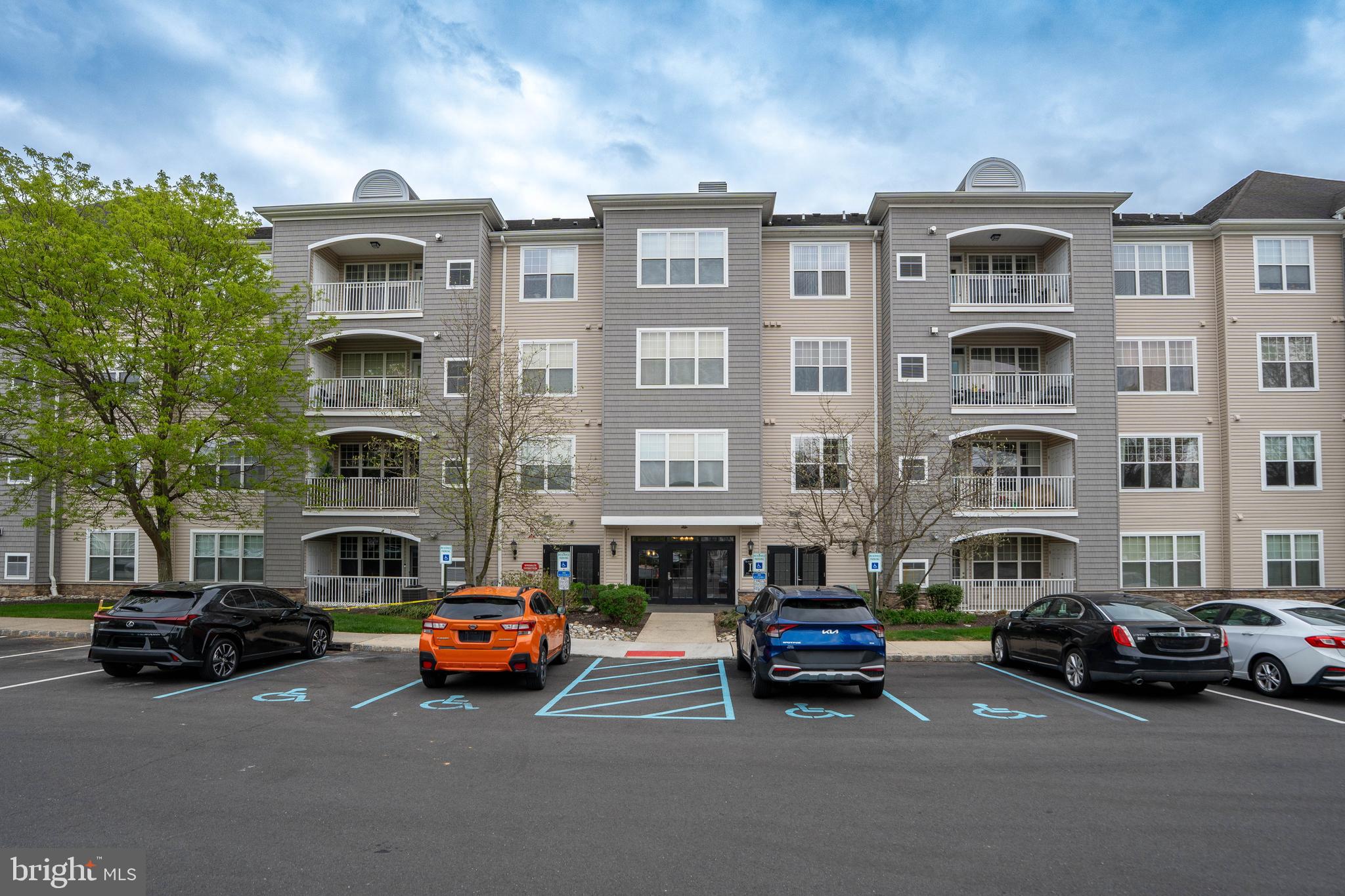 112 Masterson Court Ewing, NJ 08618 - Photo 1 of 36