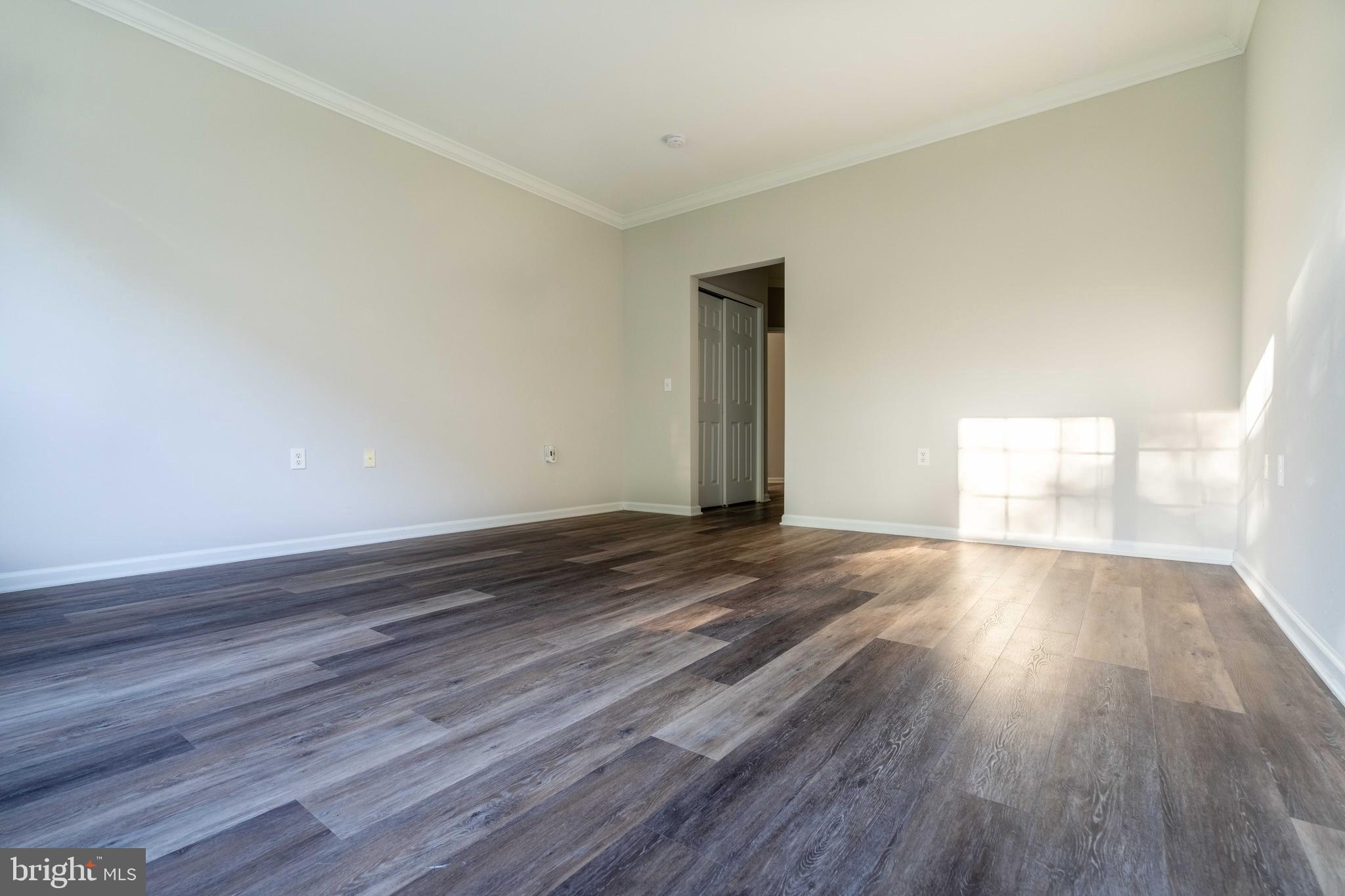 112 Masterson Court Ewing, NJ 08618 - Photo 20 of 36