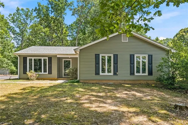$268,000 | 5316 Bracy Ridge Court, Pfafftown, NC 27040