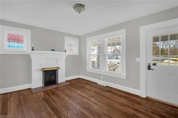 $1,295 | 205 West Hunter Street, Madison, NC 27025