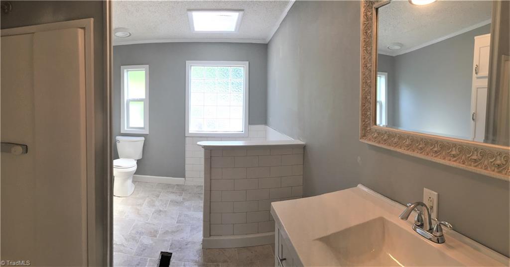 277 Spicer Road Elkin, NC 28621 - Photo 17 of 27 Gallery Image 17