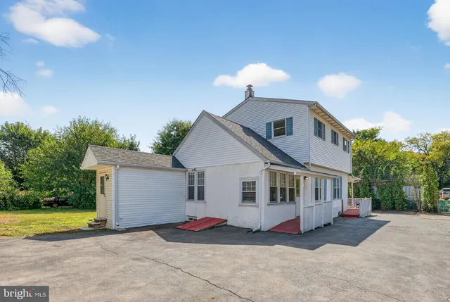 $344,500 | 1079 Riverside Drive, Pottstown, PA 19465