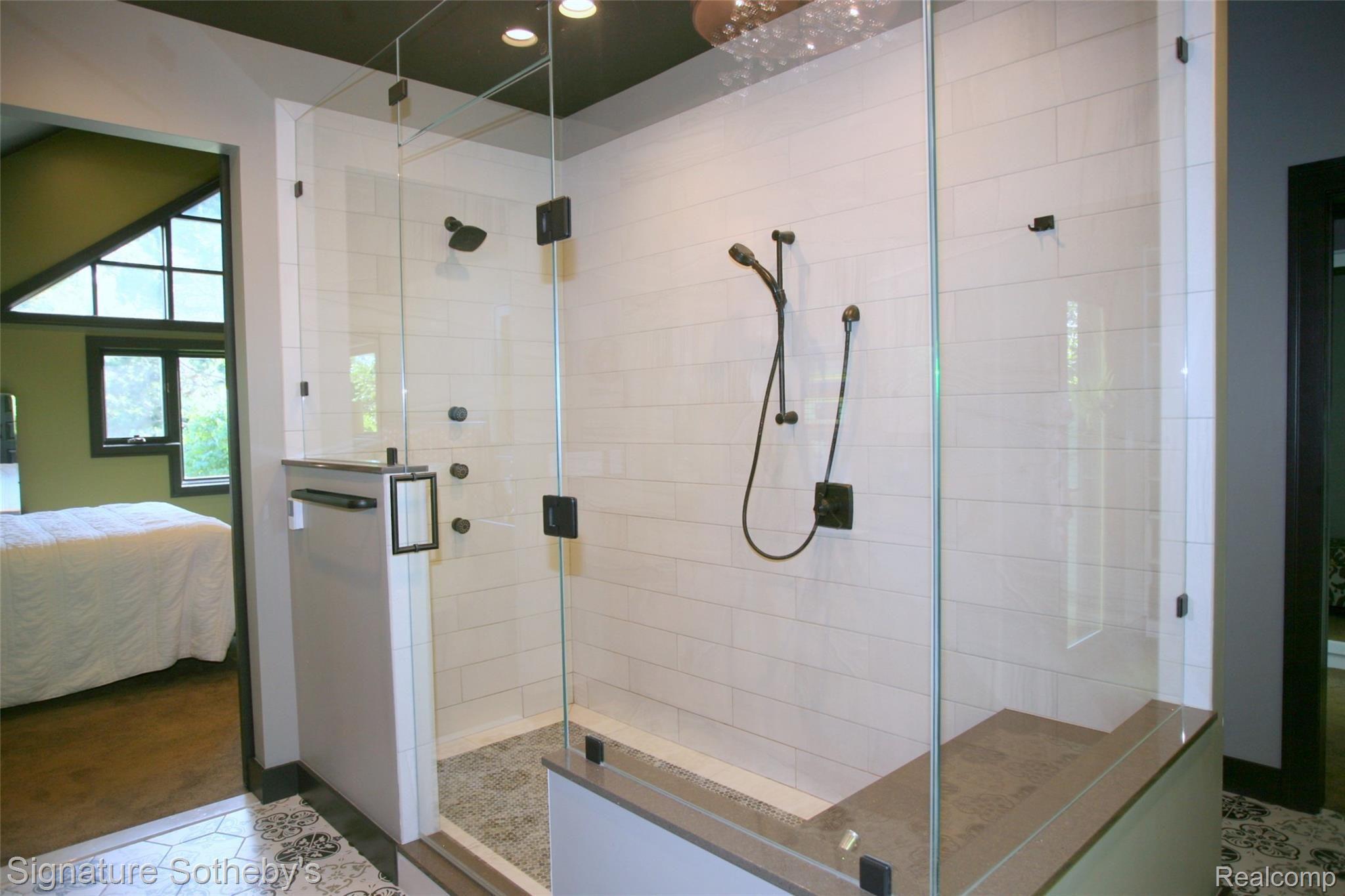 9100 Fox Hollow Road Clarkston, MI 48348 - Photo 23 of 52 Large Shower With Seat