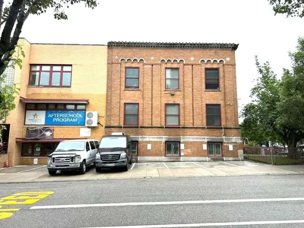$5,000 | 2000 West Street, Unit PH1, Union City, NJ 07087