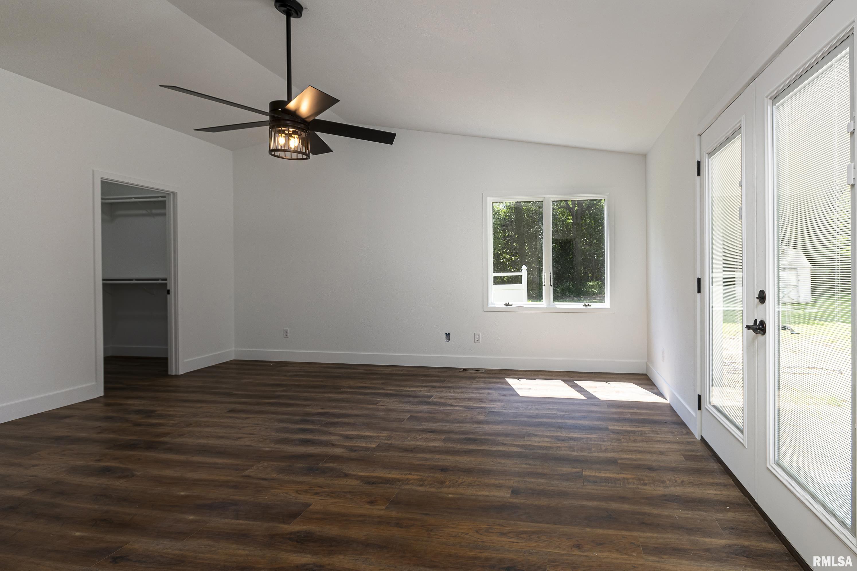 15143 Christmas Tree Road Johnston City, IL 62951 - Photo 11 of 32