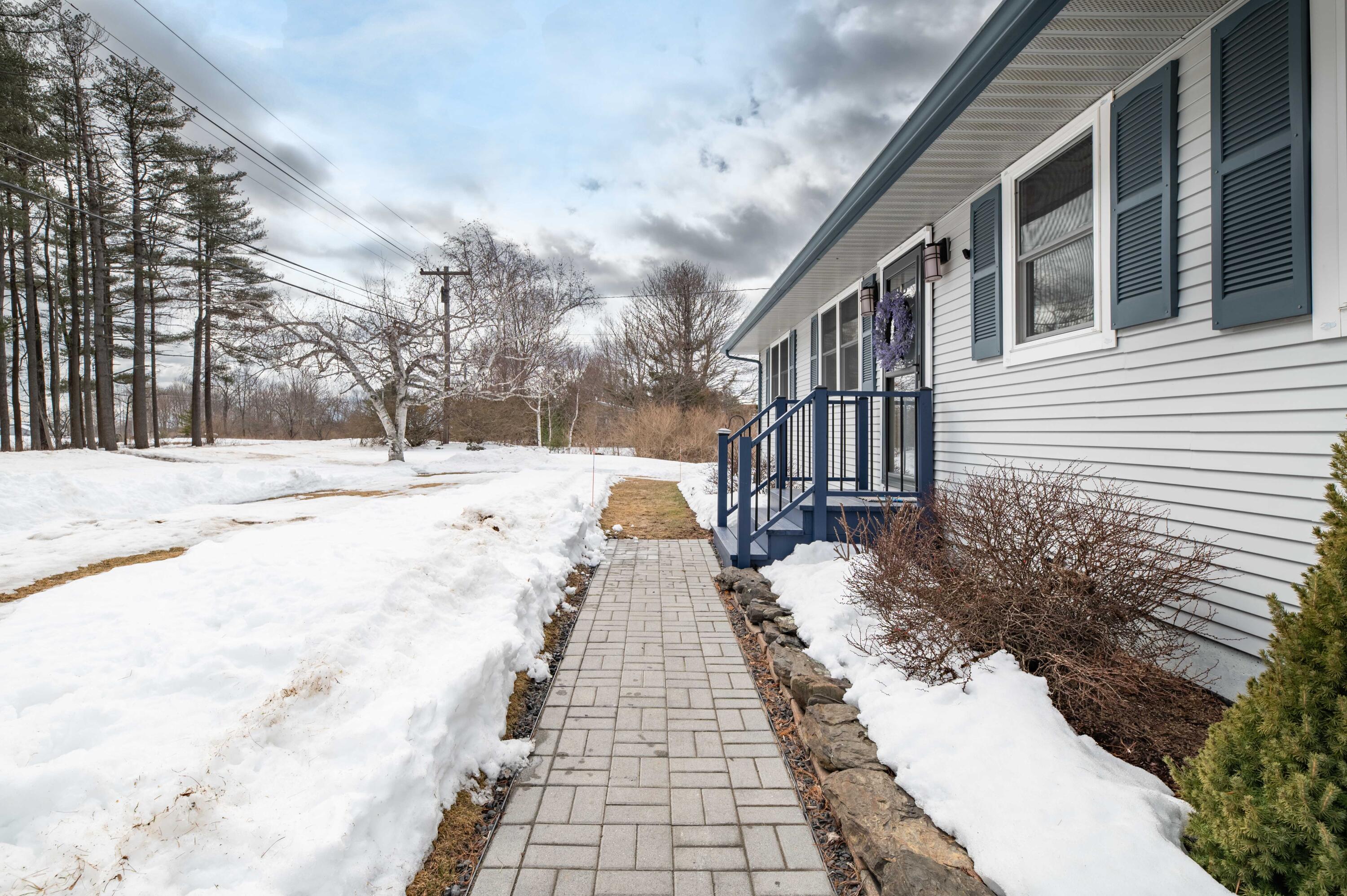 696 Old County Road Rockland, ME 04841 - Photo 36 of 43 696 Old County Road, Rockland 35