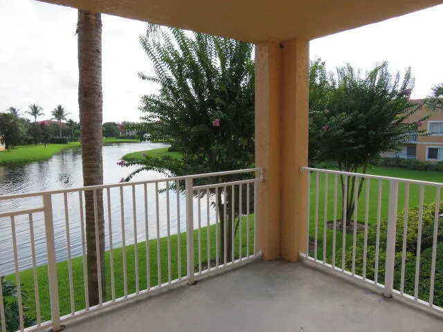 $1,695 | 181 Southwest Palm Drive, Unit 206, Port St. Lucie, FL 34986