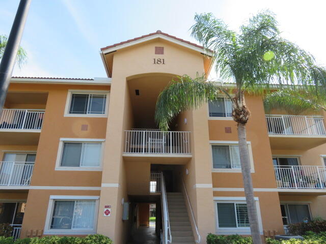 181 Southwest Palm Drive, Unit 206 Port St. Lucie, FL 34986 - Photo 2 of 22 IMG_0696