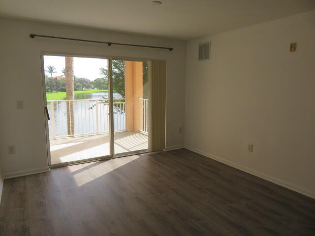 181 Southwest Palm Drive, Unit 206 Port St. Lucie, FL 34986 - Photo 3 of 22 Family room