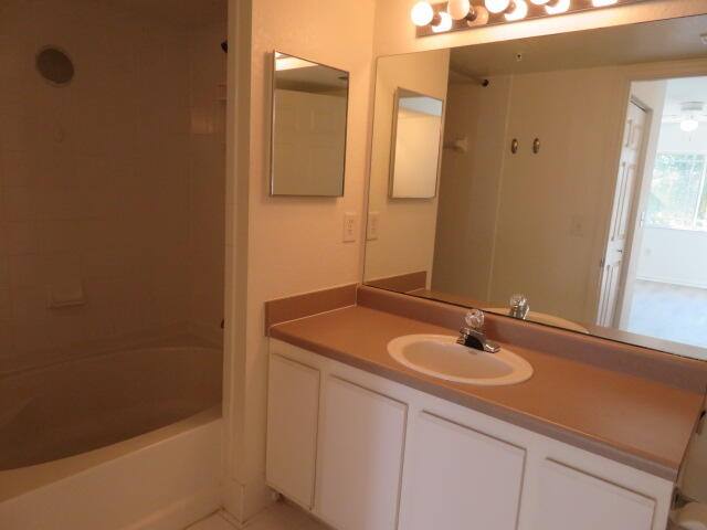 181 Southwest Palm Drive, Unit 206 Port St. Lucie, FL 34986 - Photo 10 of 22 Master Bath