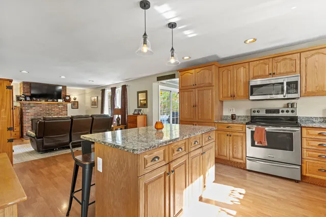 $624,900 | 16 Whiteley Road, Limerick, ME 04048