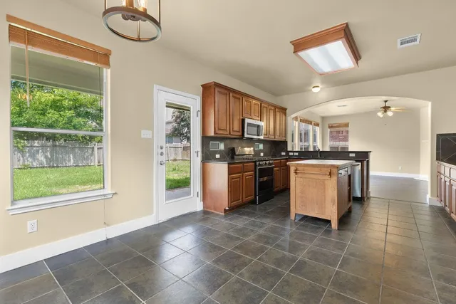 $2,795 | 10128 Channel Island Drive, Austin, TX 78747