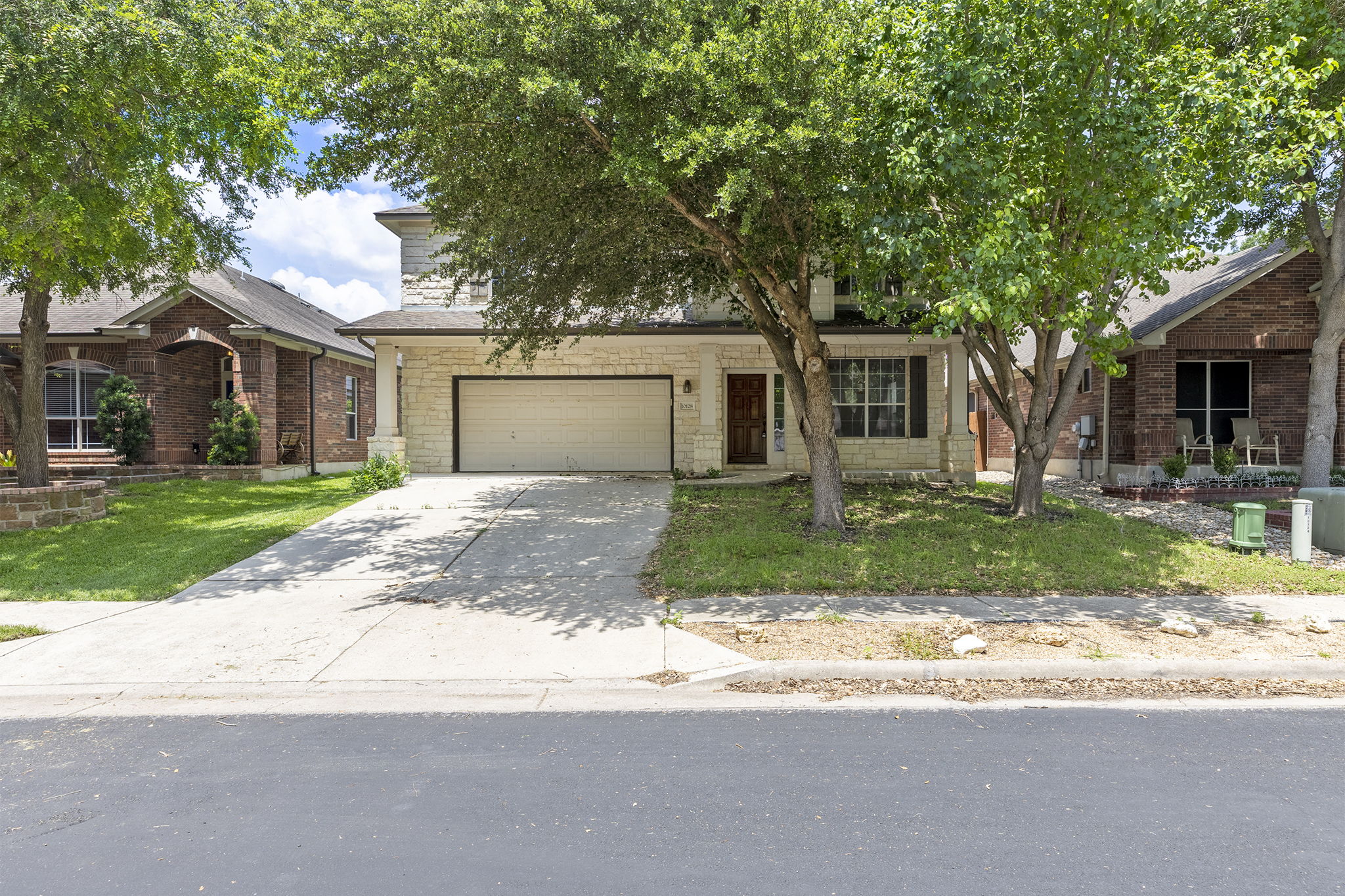 10128 Channel Island Drive Austin, TX 78747 - Photo 3 of 39