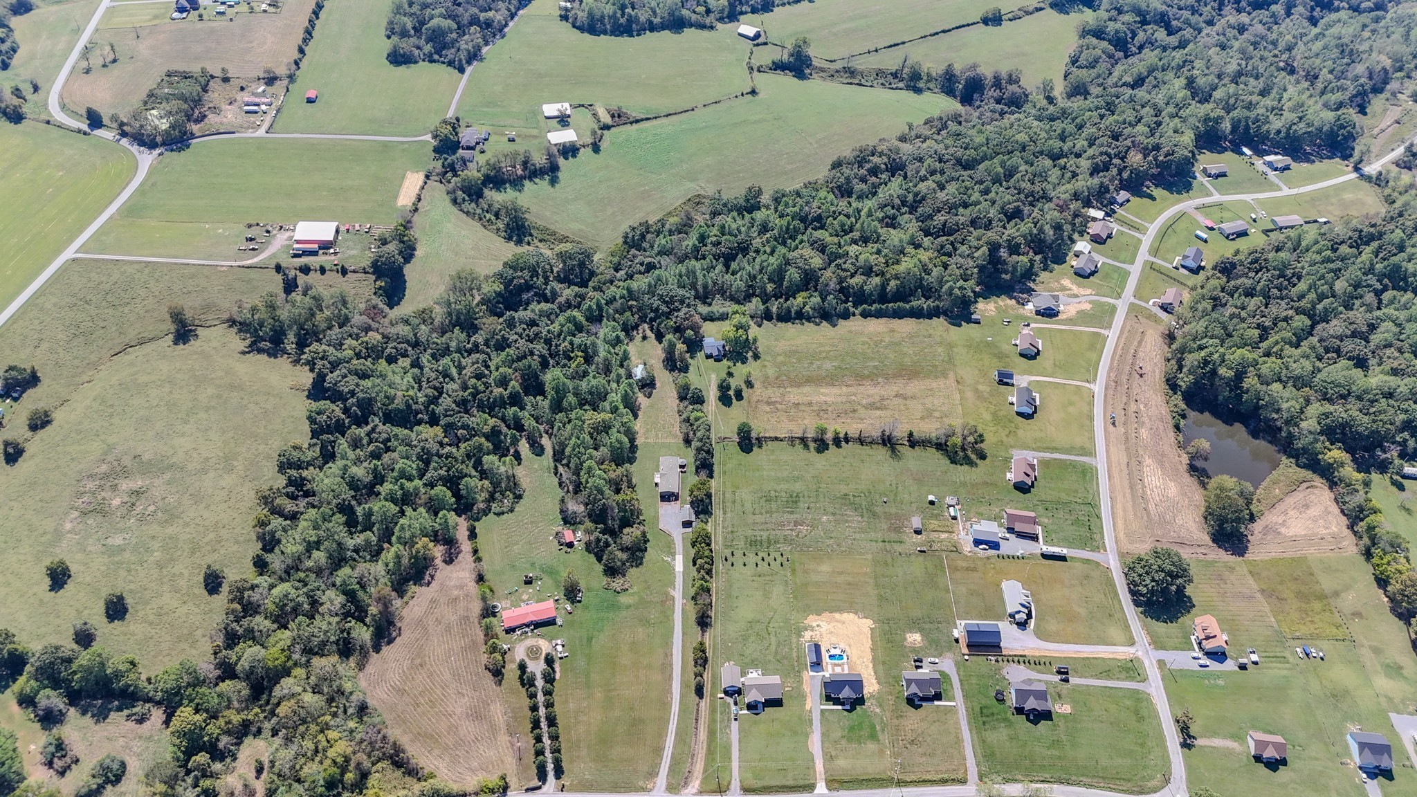 137 Hawkins Road Westmoreland, TN 37186 - Photo 64 of 71 an aerial view of a house