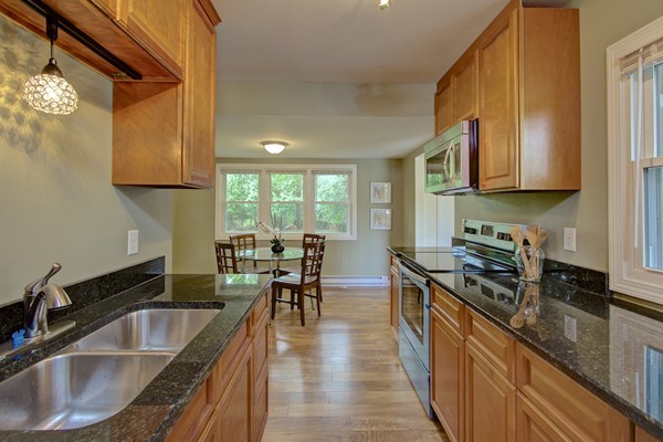 6 Steven Road Westborough, MA 01581 - Photo 10 of 30 Gallery Image 10