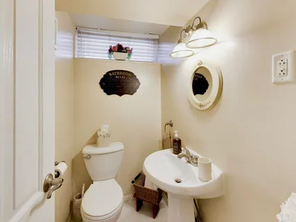 $575,000 | 8547 West St Joseph Avenue, Chicago, IL 60656