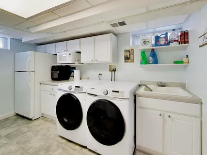 $575,000 | 8547 West St Joseph Avenue, Chicago, IL 60656