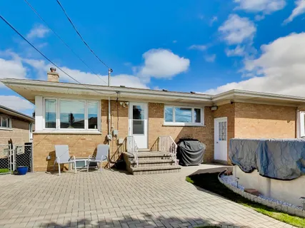 $575,000 | 8547 West St Joseph Avenue, Chicago, IL 60656