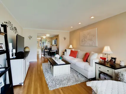 $575,000 | 8547 West St Joseph Avenue, Chicago, IL 60656