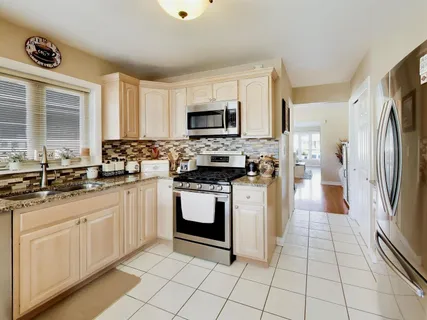 $575,000 | 8547 West St Joseph Avenue, Chicago, IL 60656