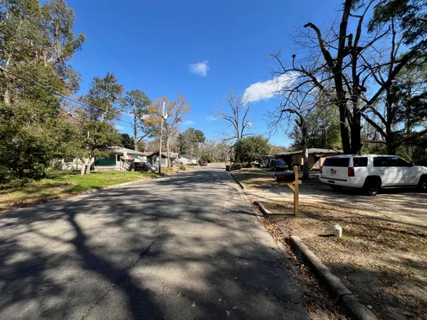 $1,650 | 677 West 5th Avenue, Tallahassee, FL 32303