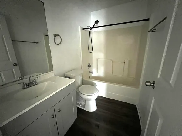 $1,650 | 677 West 5th Avenue, Tallahassee, FL 32303