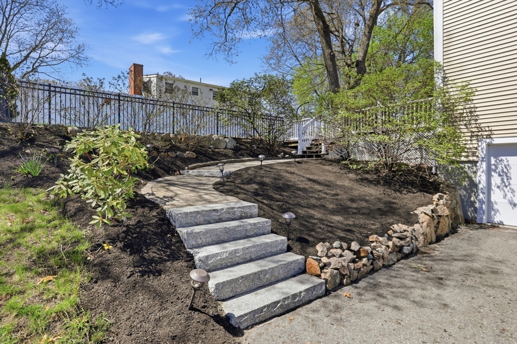 23 Bellmore Road Framingham, MA 01702 - Photo 31 of 37