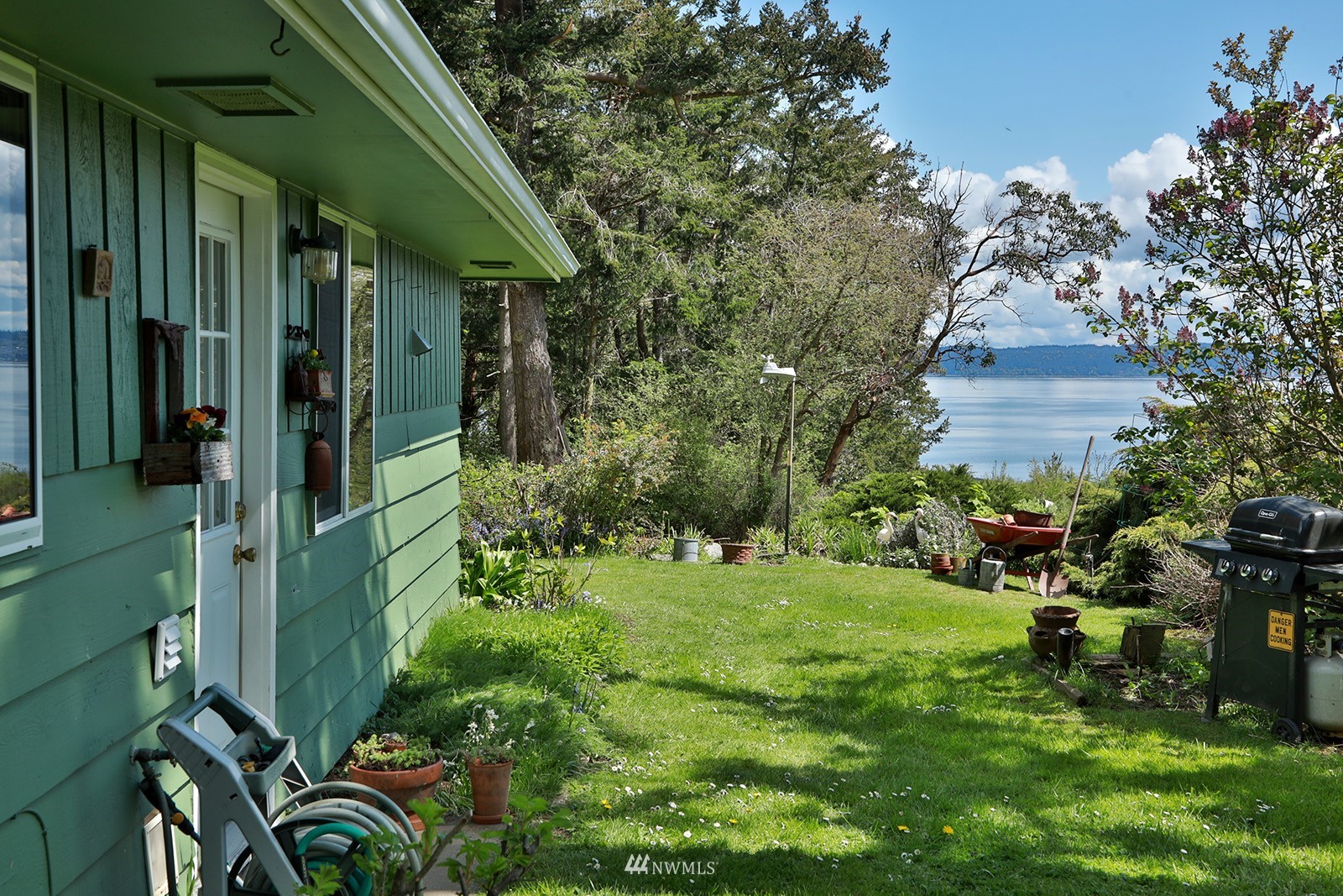 1294 Bonnie View Acres Road Oak Harbor, WA 98277 - Photo 17 of 39 a view of a back yard