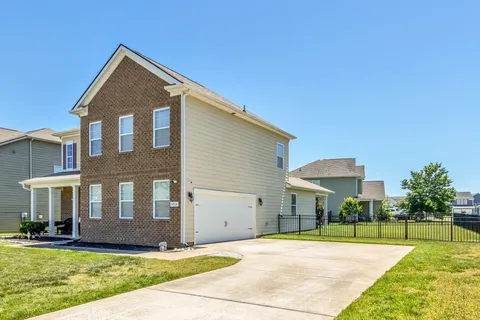 $460,000 | 3713 Sweetbriar Avenue, Murfreesboro, TN 37128
