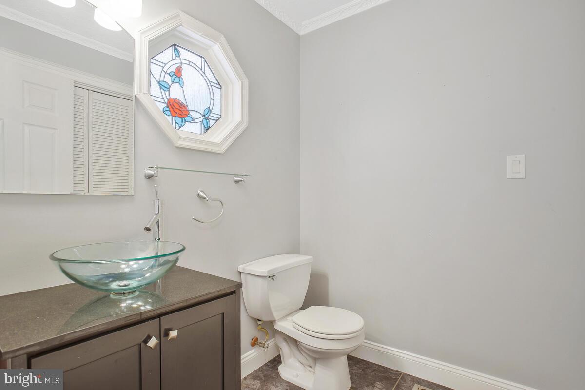 648 Santa Fe Trail Lusby, MD 20657 - Photo 11 of 37 Half bath main level