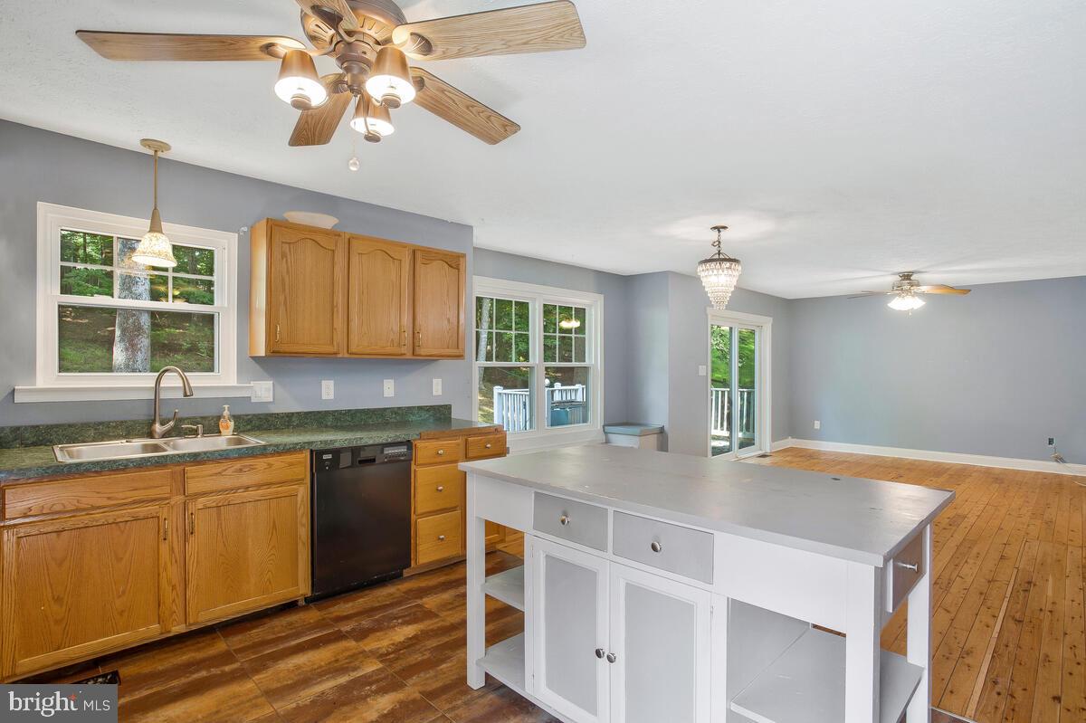 648 Santa Fe Trail Lusby, MD 20657 - Photo 19 of 37