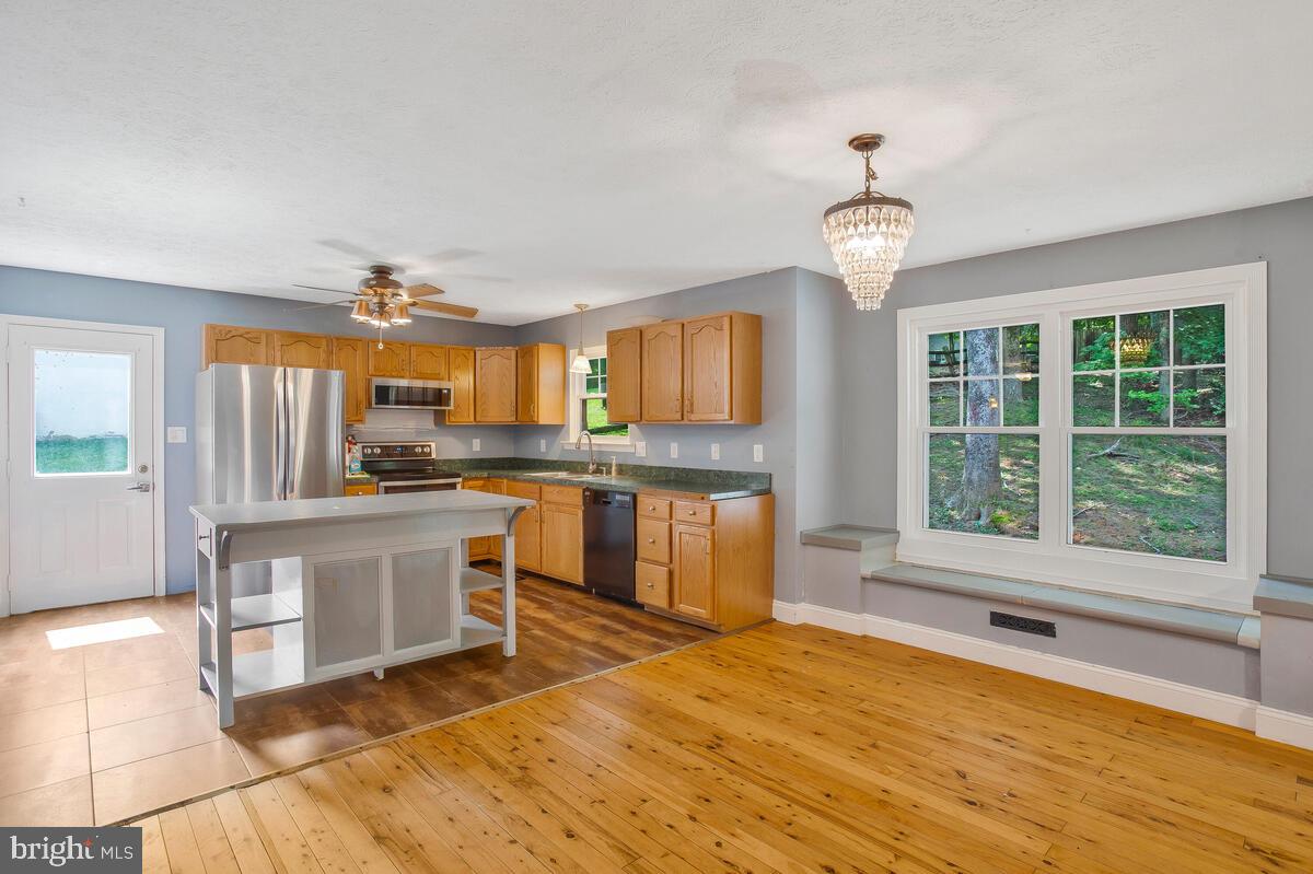 648 Santa Fe Trail Lusby, MD 20657 - Photo 21 of 37