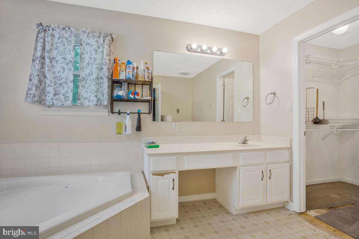 648 Santa Fe Trail Lusby, MD 20657 - Photo 29 of 37