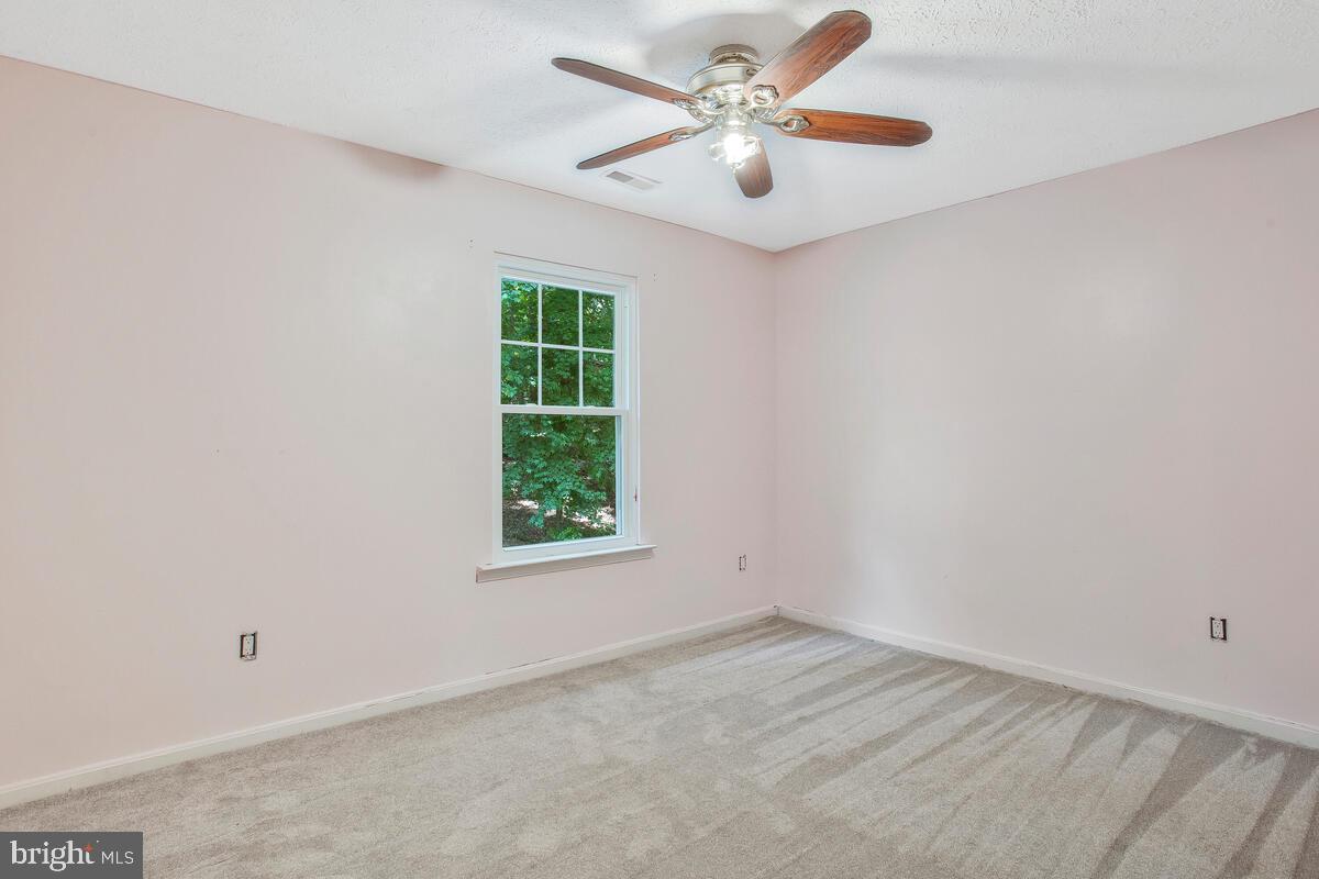 648 Santa Fe Trail Lusby, MD 20657 - Photo 32 of 37