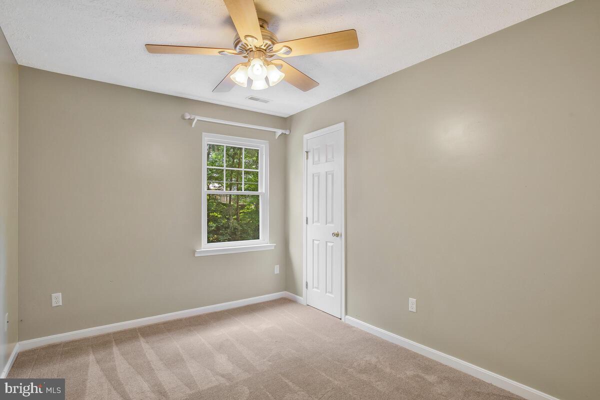 648 Santa Fe Trail Lusby, MD 20657 - Photo 34 of 37