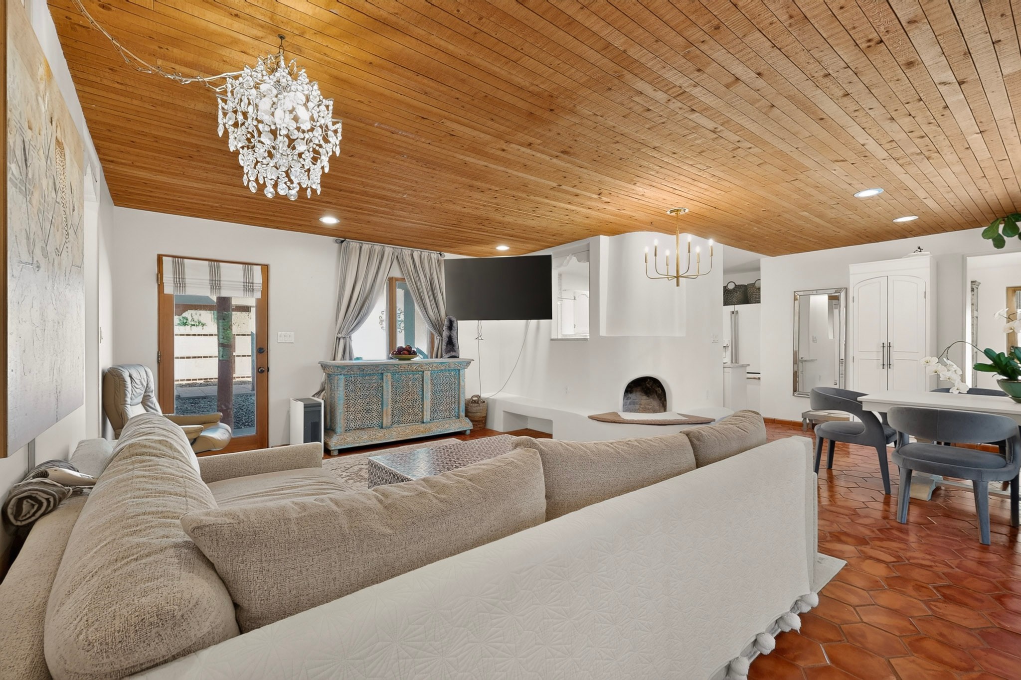 20 Moya Loop Santa Fe, NM 87508 - Photo 5 of 27 Living Room